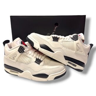 Jordan Brand Jordan 4 Retro Flight Club Size 8.5