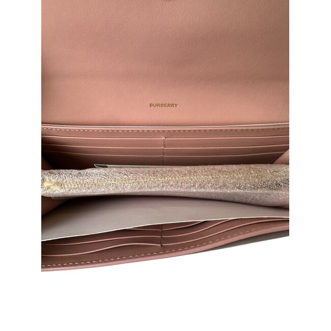 burberry Burberry House Check Leather Long Wallet Pink