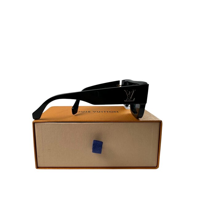 Louis Vuitton Louis Vuitton Clash Square Large Sunglasses W