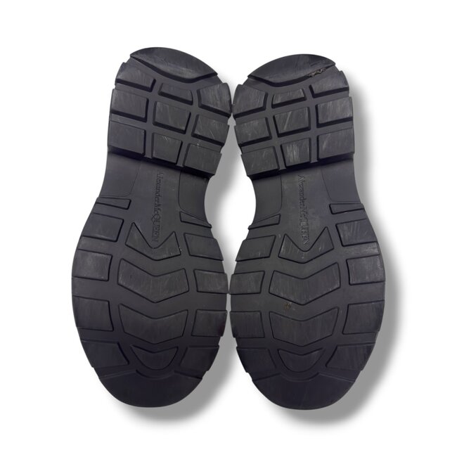 Alexader McQueen Alexander McQueen Tread Slick Low Black/Pink Size 43/US 10