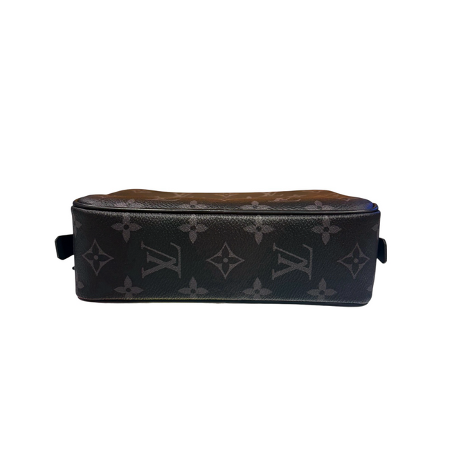 Louis Vuitton (VNDS) Louis Vuitton Monogram Toiletry Bag G/M