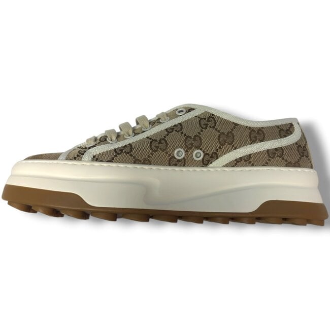 Gucci Gucci GG Canvas Low Top Platform Sneaker Size US 7