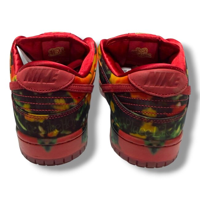 Nike Nike SB Dunk Low Wizard of Oz Poppy Field Size 9.5