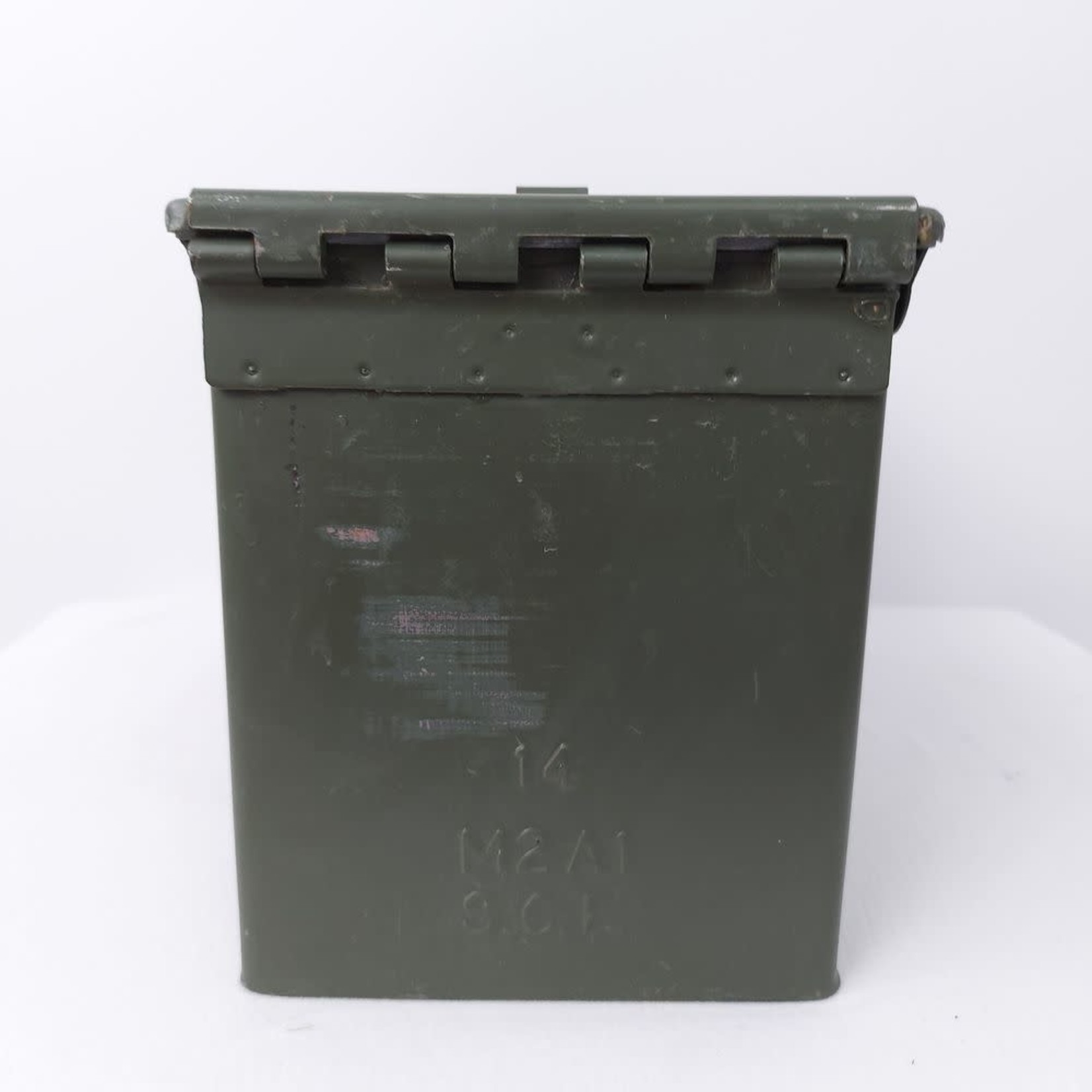 BOÎTE DE MUNITIONS EN MÉTAL CALIBRE .50 (VIDE)