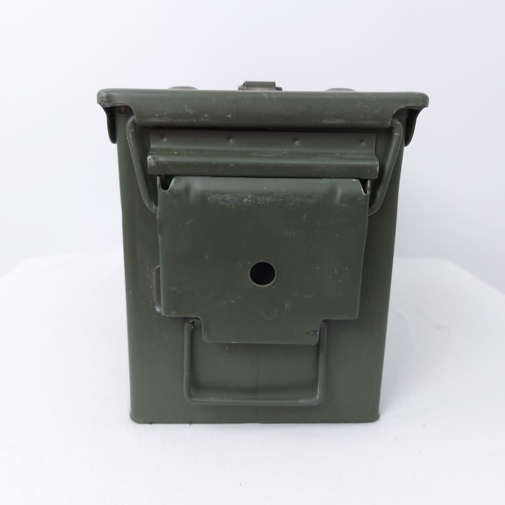 BOÎTE DE MUNITIONS EN MÉTAL CALIBRE .50 (VIDE)
