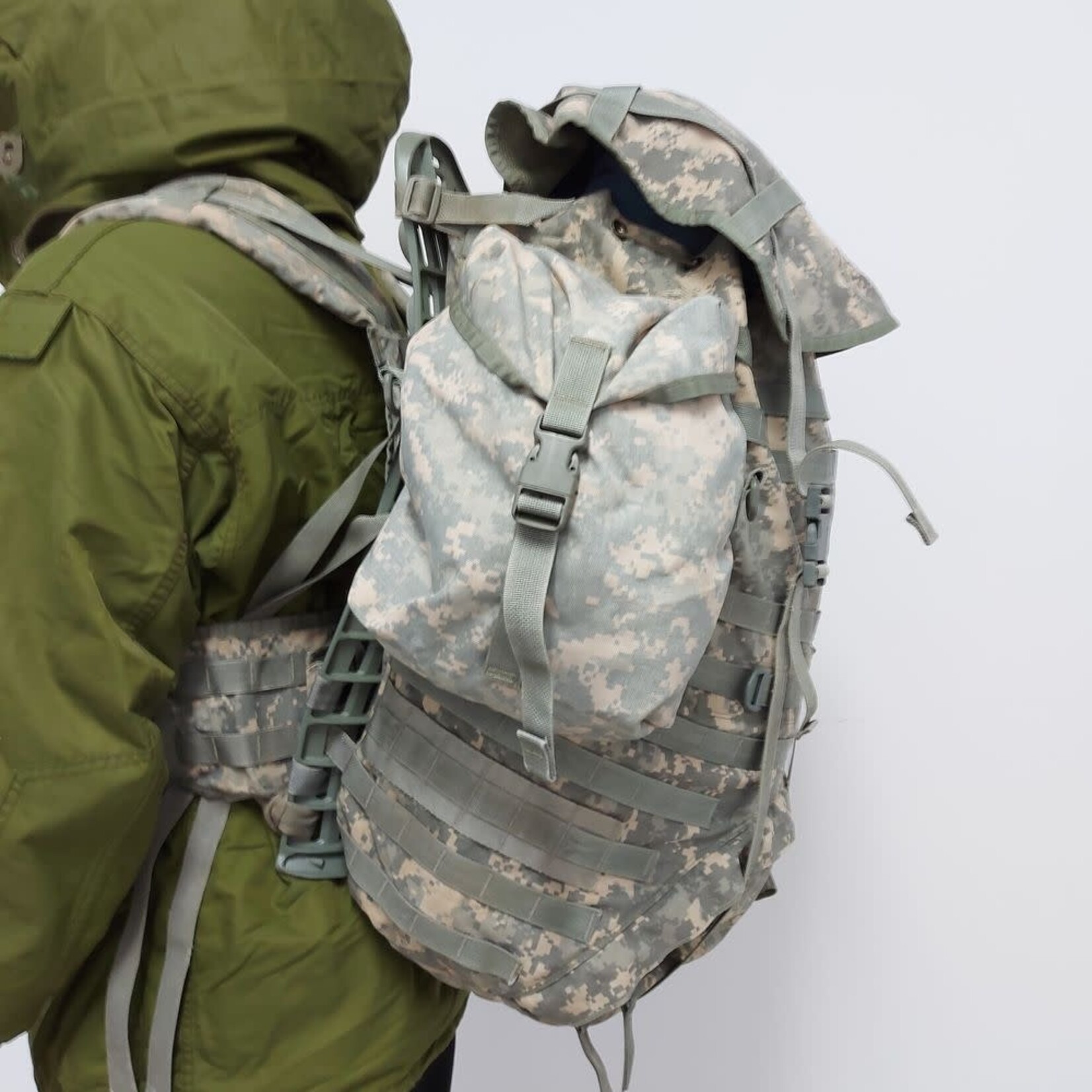 SAC À DOS ARMÉE AMÉRICAINE AVEC ARMATURE