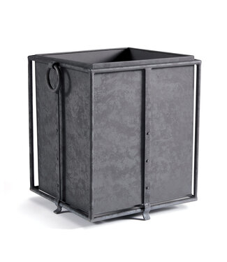 Callahan Square Planter