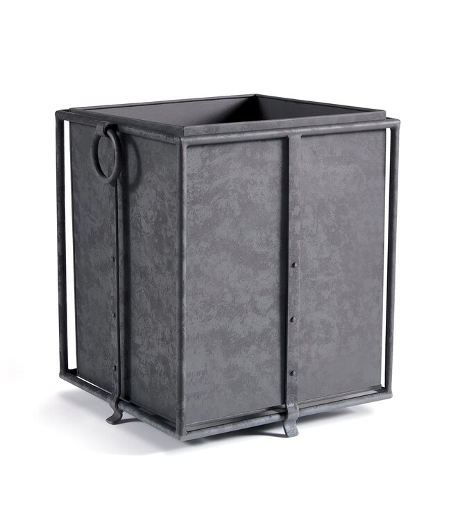 Callahan Square Planter