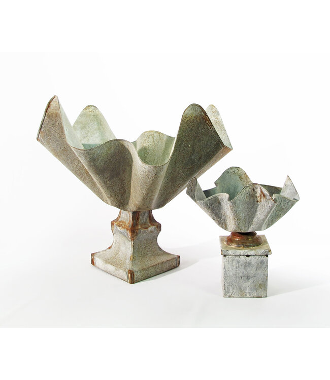 The Plant Shoppe Kerchief Planter w/ Base - Large