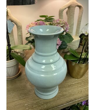 14" Fine porcelain vase, crackle light gray