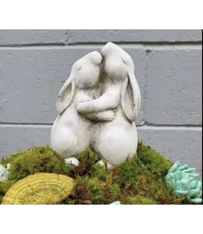 Concrete - Large Kissing Bunnies