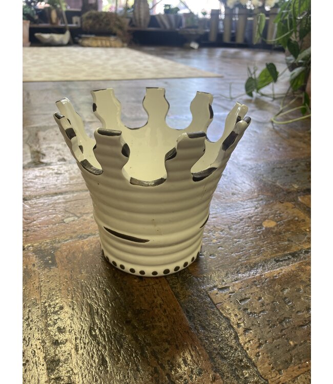 Crown Planter Med