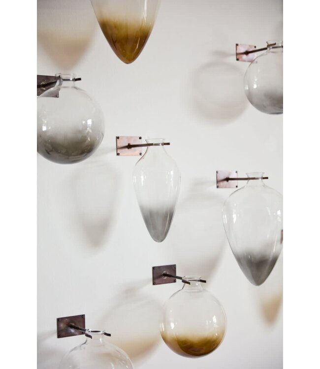 ENVISION WALL MOUNT VASE 7.5"X 12.25" GRAY