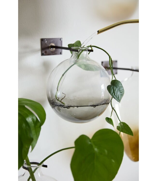 ENVISION WALL MOUNT VASE 7"X 8.25" GRAY