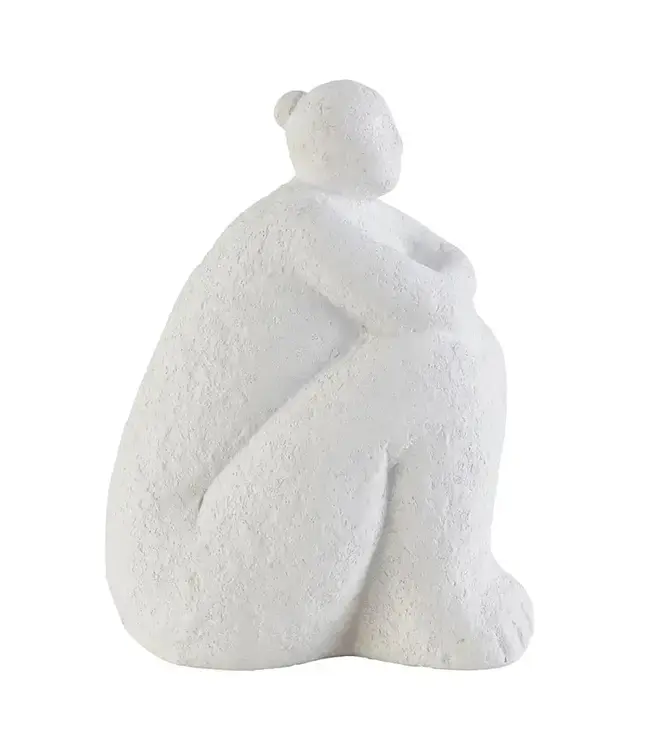 Sitting Petunia Statue