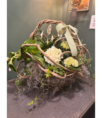 Artisan Made Wisteria Basket - made in Alabama