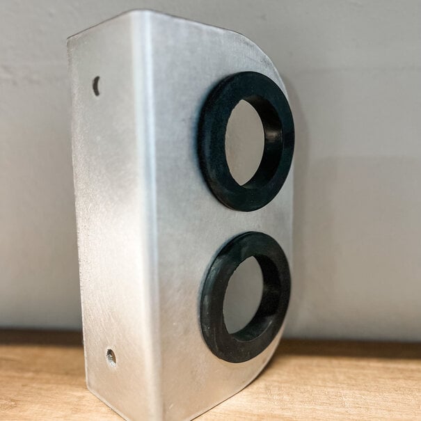 Dual Pole Brackets