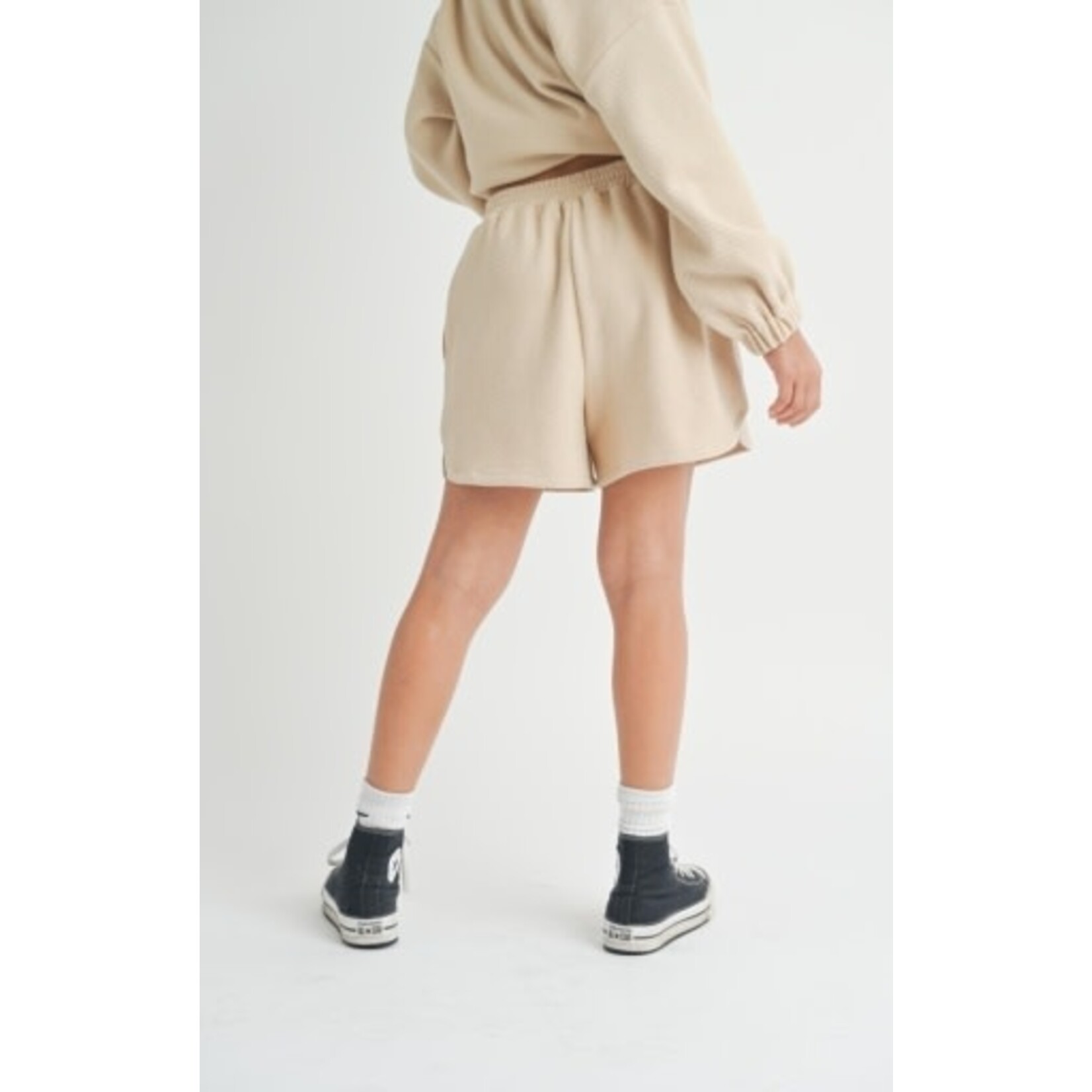 Sadie & Sage Beige Everly Elastic Shorts