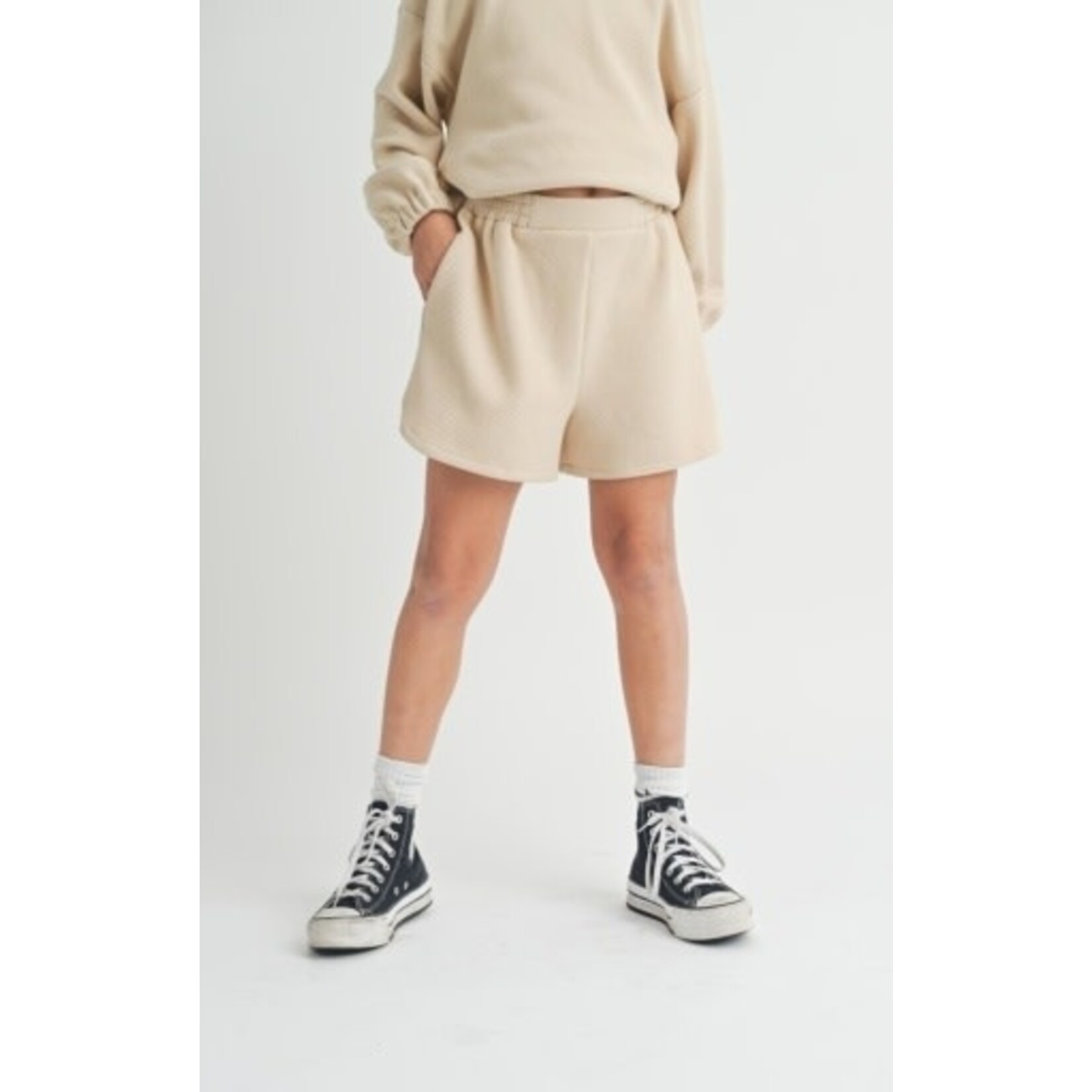 Sadie & Sage Beige Everly Elastic Shorts