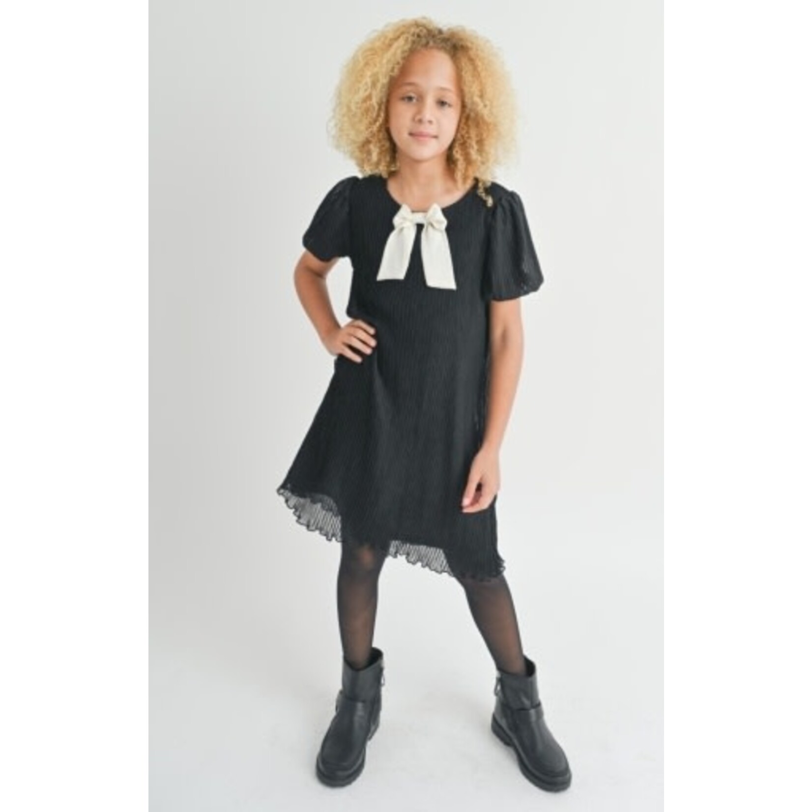 Sadie & Sage Black Puff Sleeve Dress with Bow