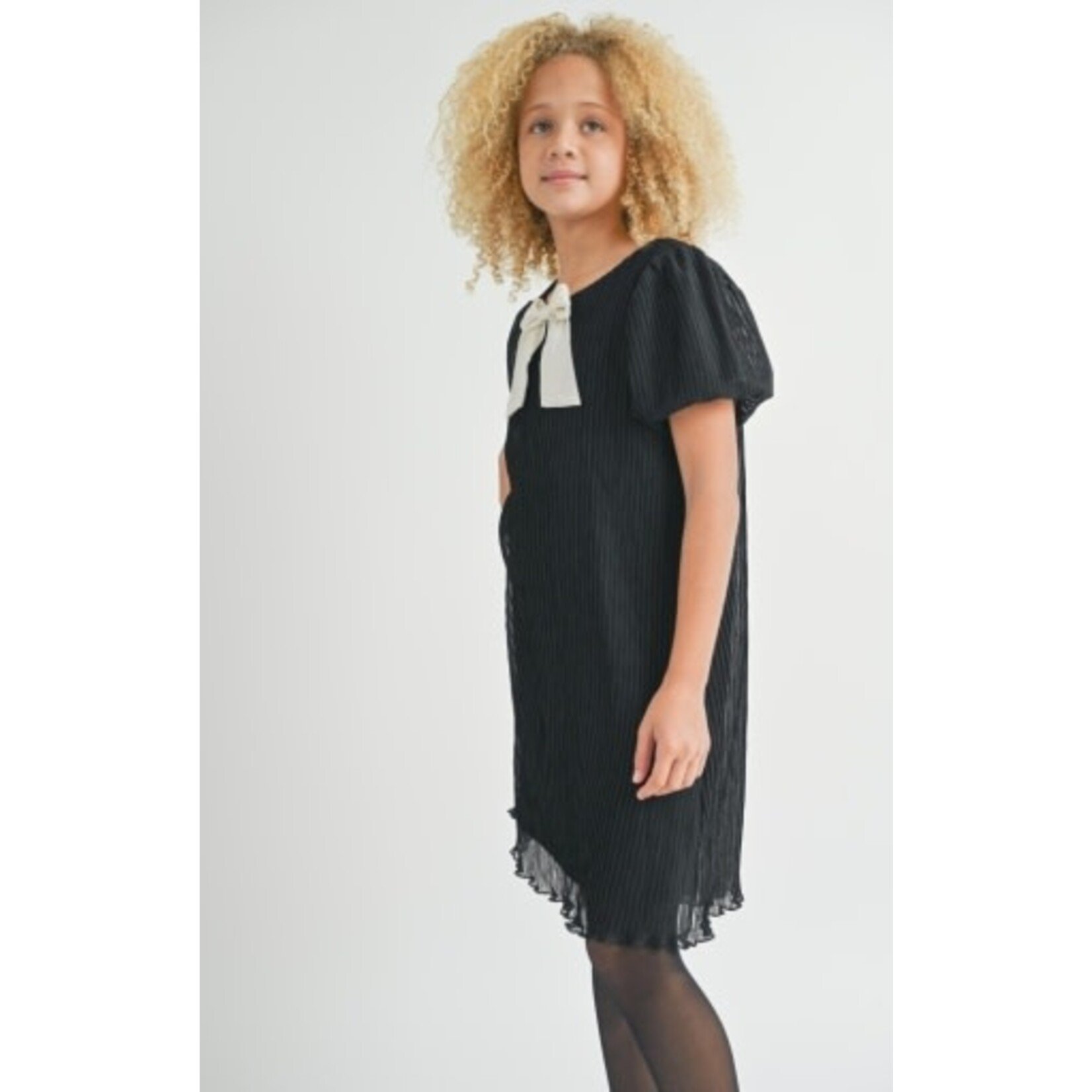 Sadie & Sage Black Puff Sleeve Dress with Bow