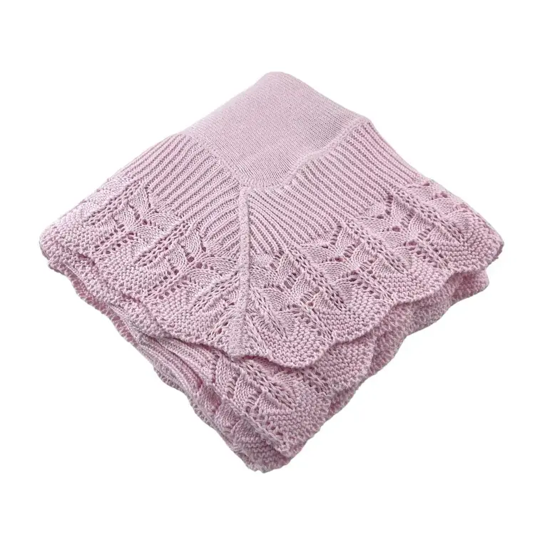 A Soft Idea Cotton Jersey Blanket w/Scalloped Lace Border