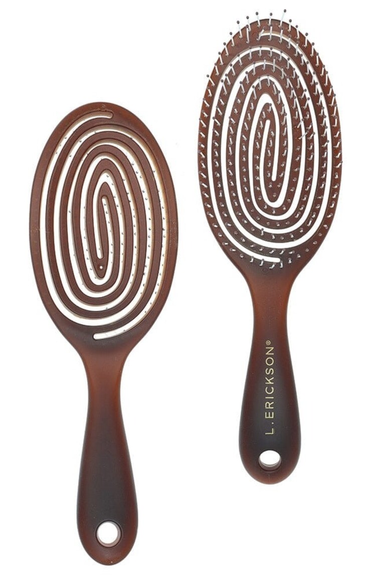 The Finest Accessories The Flex Vent Brush