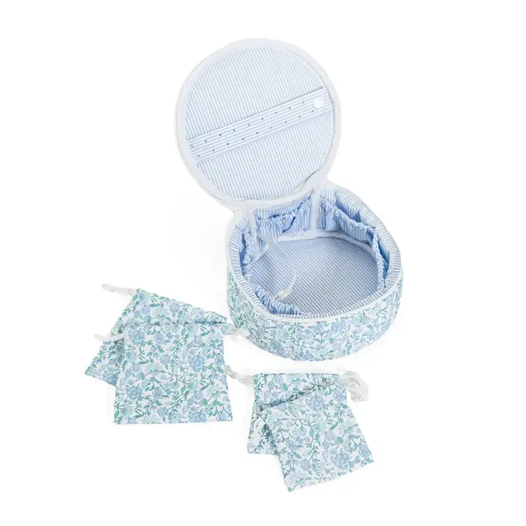 TRVL Design Quilted Jewel Round