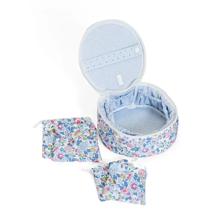 TRVL Design Quilted Jewel Round