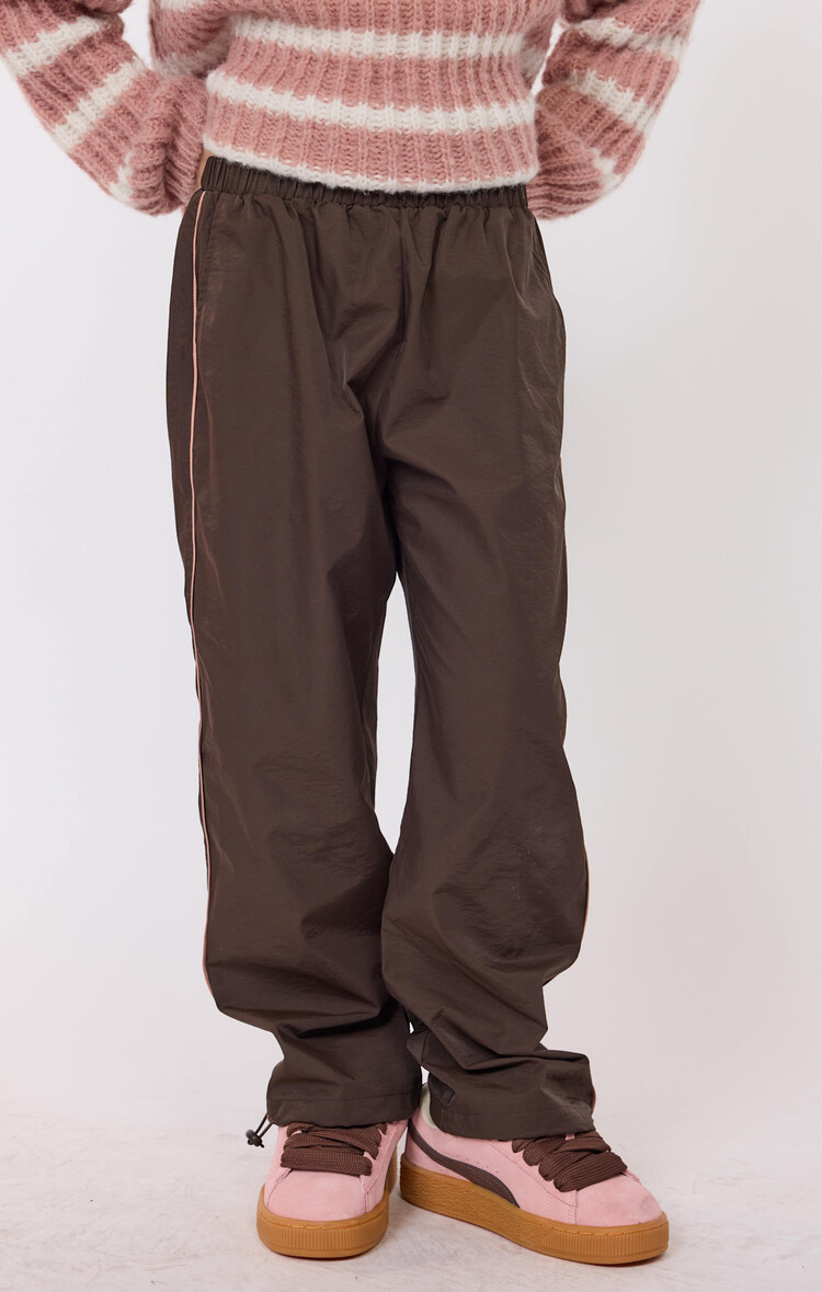 Sadie & Sage Coffee Ashton Pipping Pants