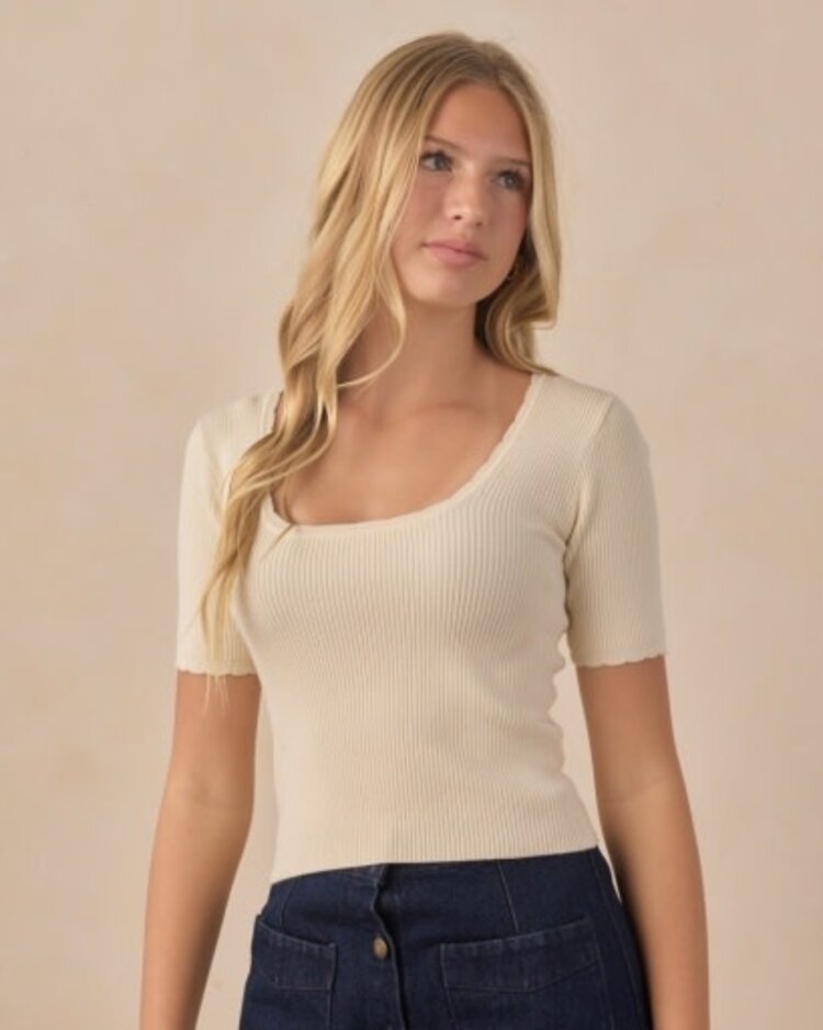Rylee + Cru LLC Natural Scallop Tee