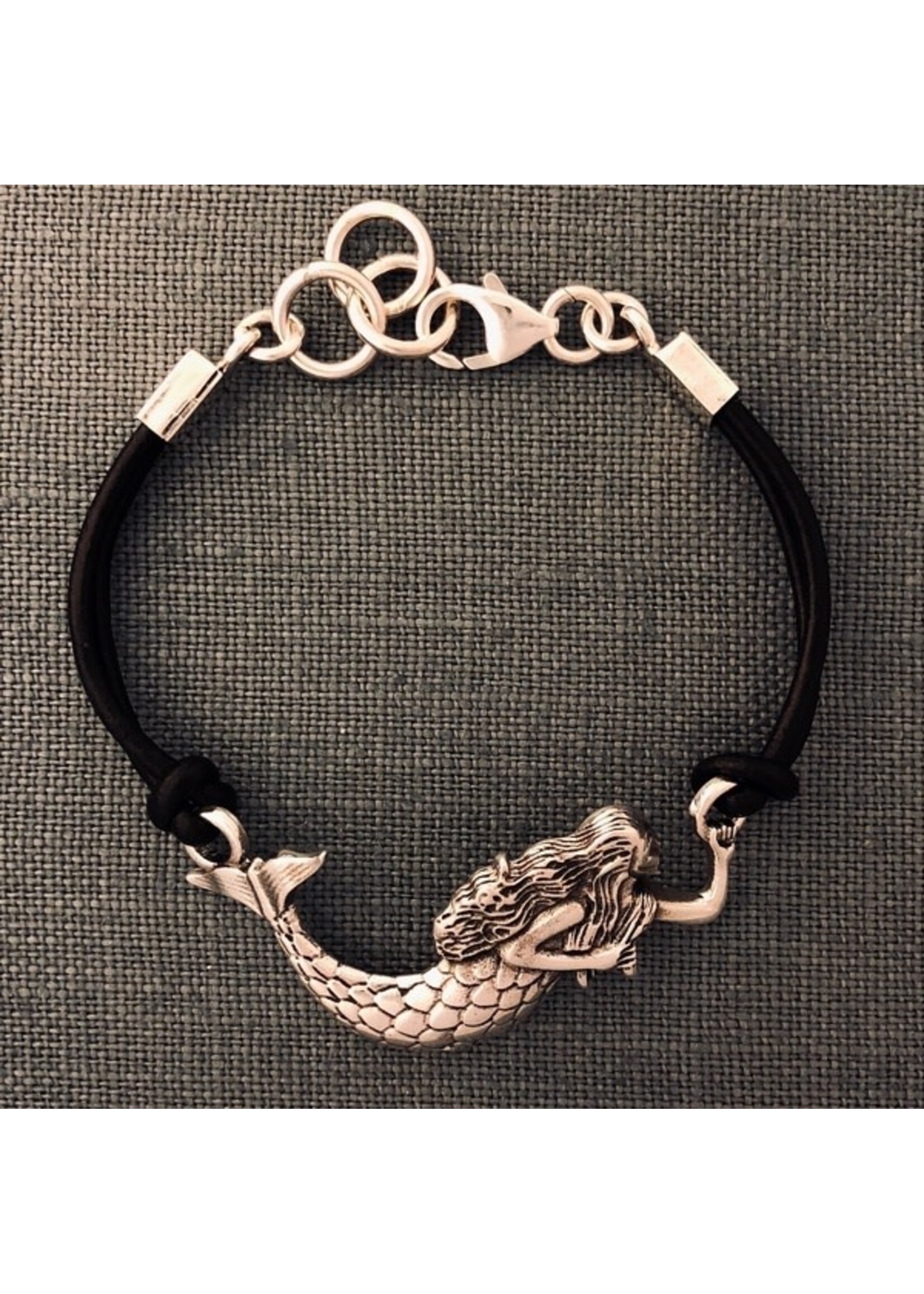 EAST WIND SILVER CO Mermaid Centerpiece Bracelet Black