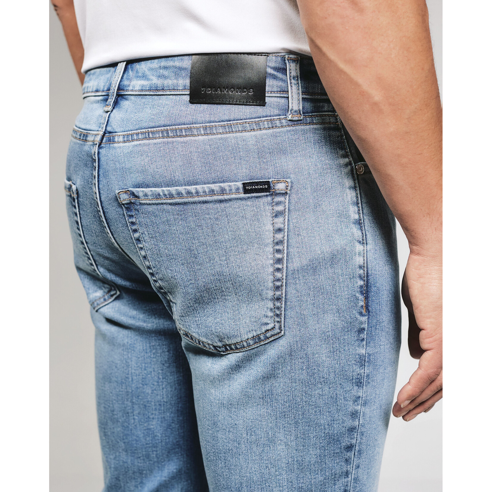 7 Diamonds UNION ATHLETIC FIT DENIM