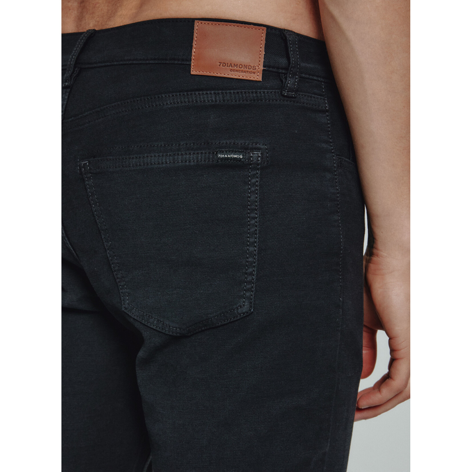 7 Diamonds Generation Pant Charcoal