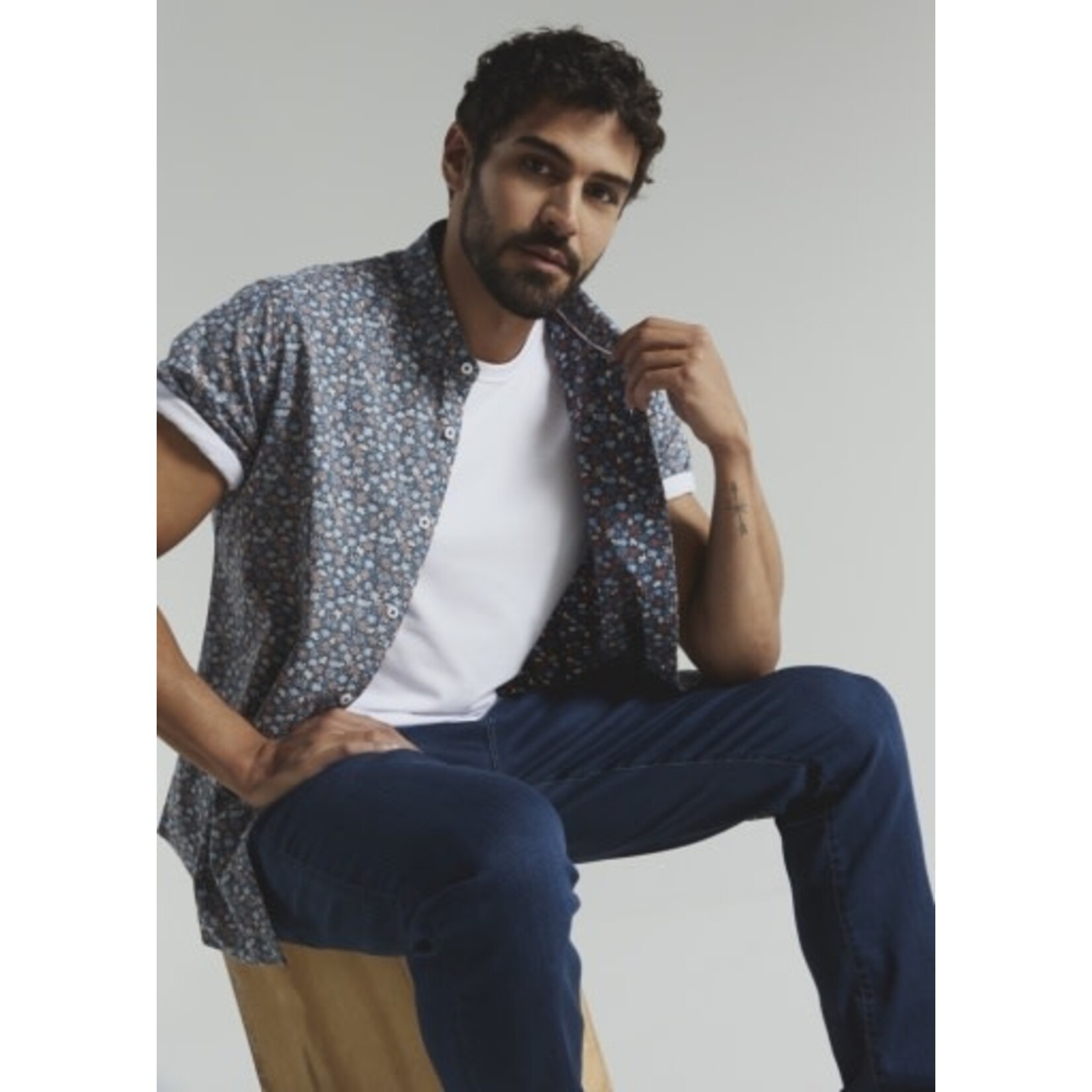 7 Diamonds Mulberry Short Sleeve Shirt