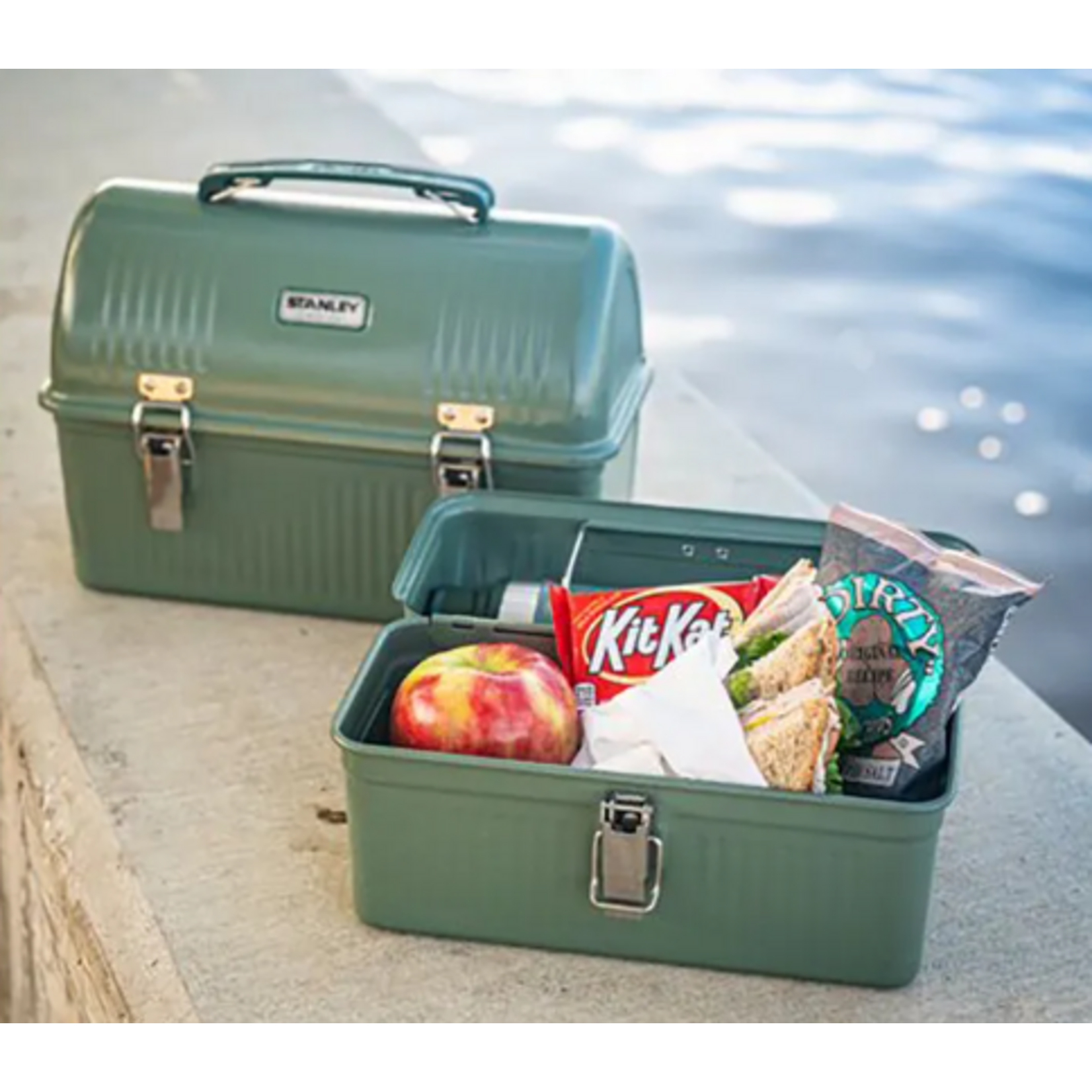 Stanley The Legendary Classic Lunch Box, 5.5 quart
