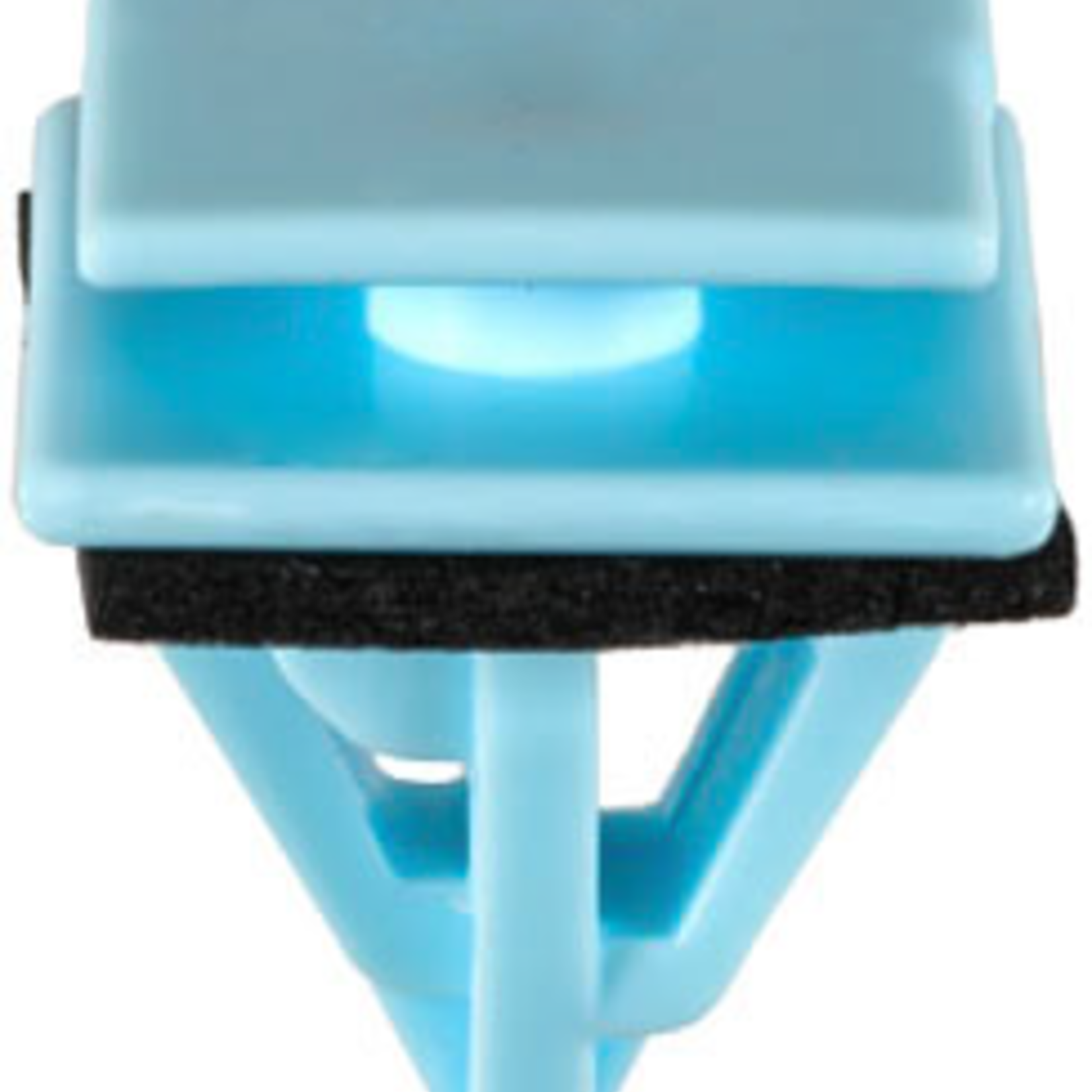 Pelco 0.640211 PELCO MLD CLIP W/ SEALER HYUNDAI 15 Qty Per Pack R / 4