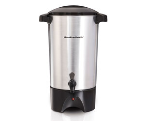 Fini aluminium brillant
Indicateurs de niveau d'eau
Couvercle verrouillable par rotation
Voyant lumineux indiquant que le café est prêt" />