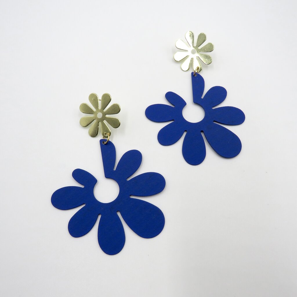 Peepa's Accessories Hippie Blue Flower Earring