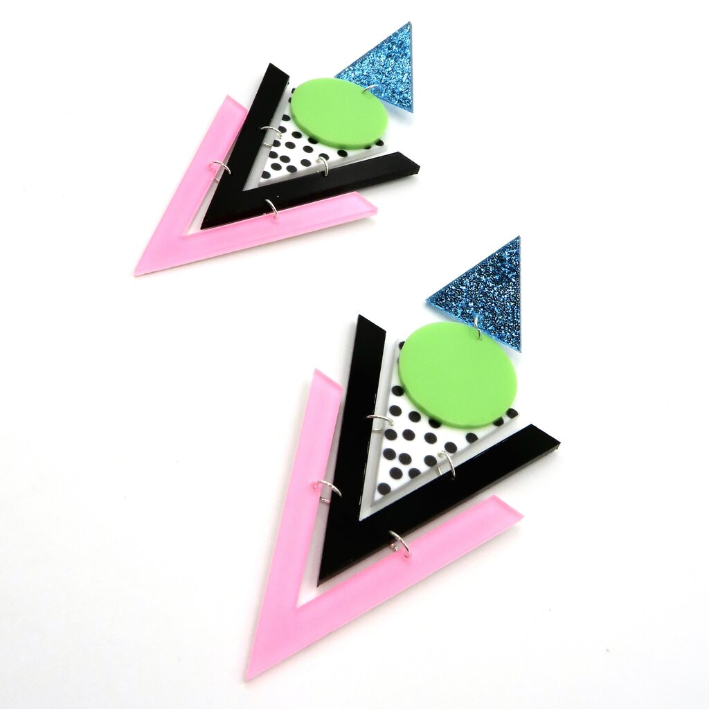 Peepa's Accessories Classic 80's Pointy Dangly Earrings