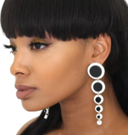 Peepa's Accessories Black/White Circle Dangle Earrings