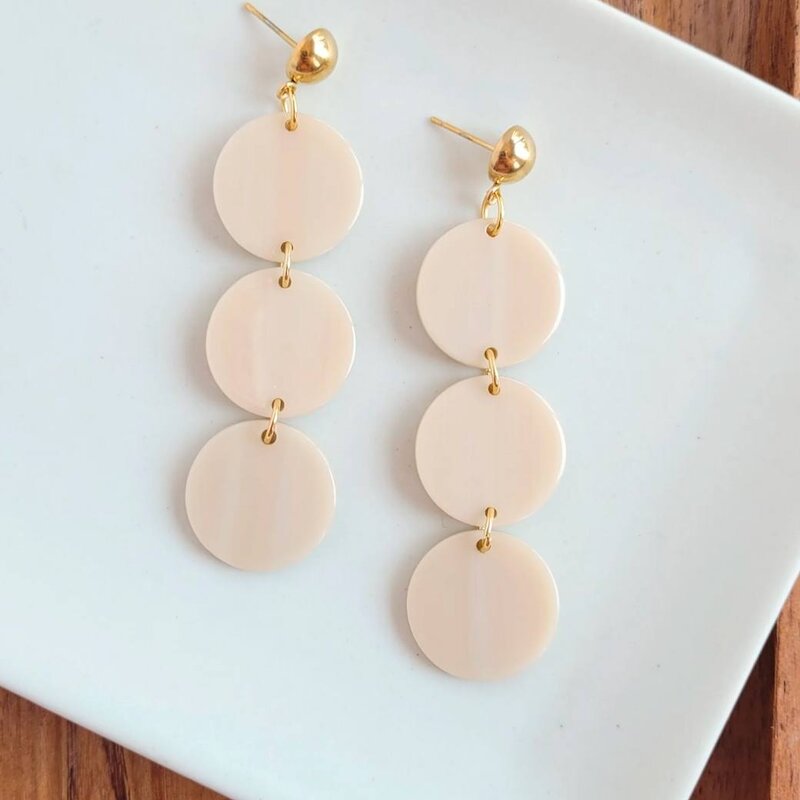 Spiffy & Splendid Elle Earrings - Linen