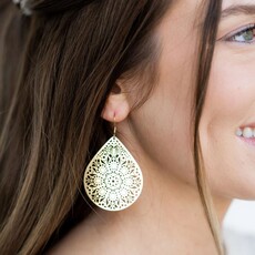 Spiffy & Splendid Camilla Pendant Earrings - Gold