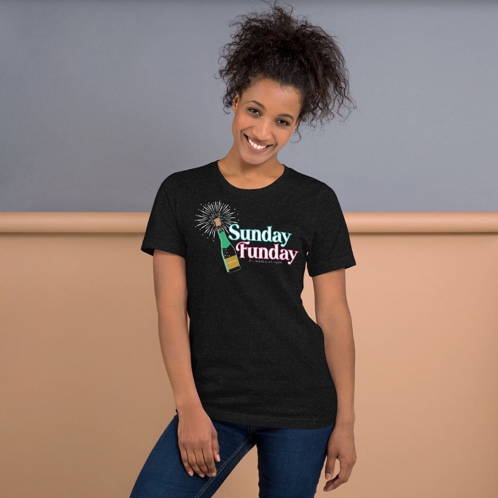 Peepa's Champagne Sunday Funday Tee