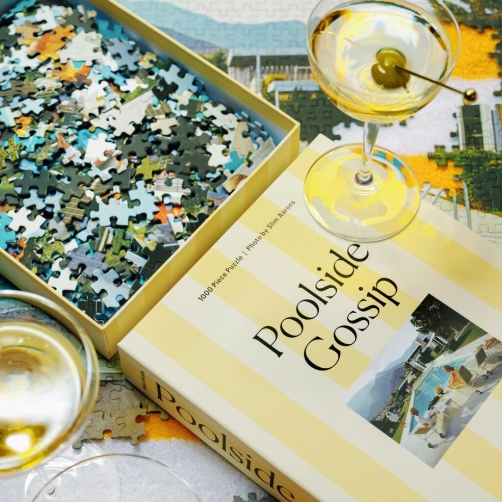 Piecework Puzzles Poolside Gossip Puzzle 1000 pieces