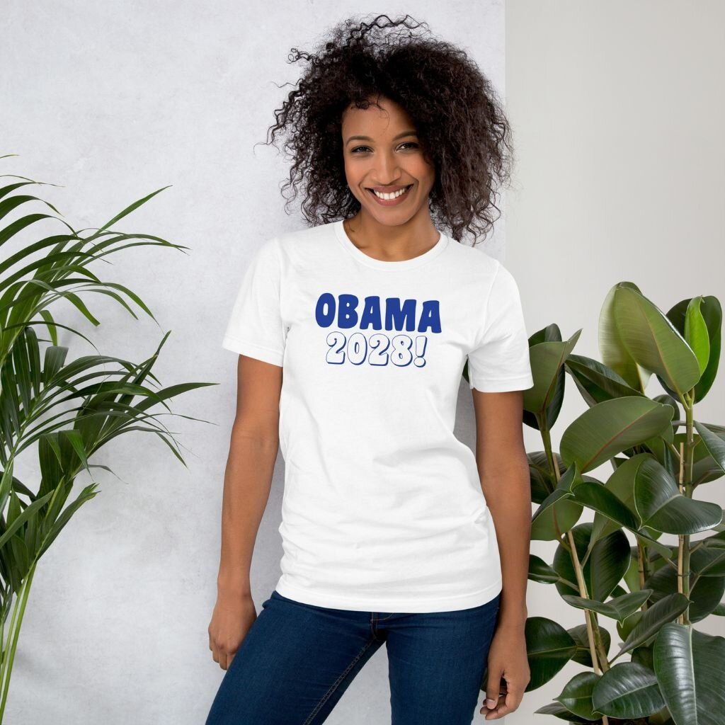 Peepa's Obama 2028 Unisex Graphic Tee