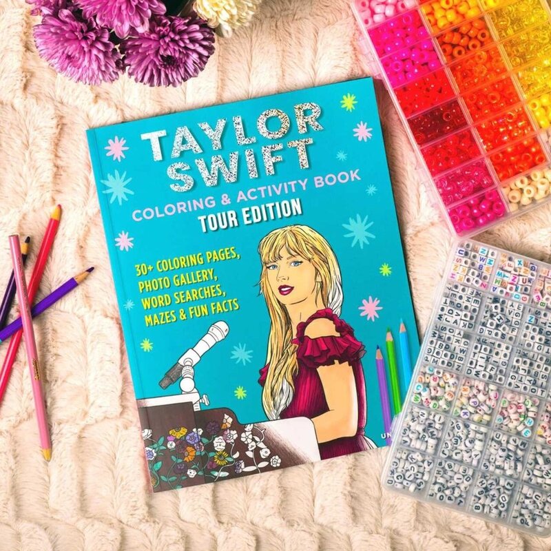 Simon & Schuster Taylor Swift Coloring & Activity Book Tour Edition