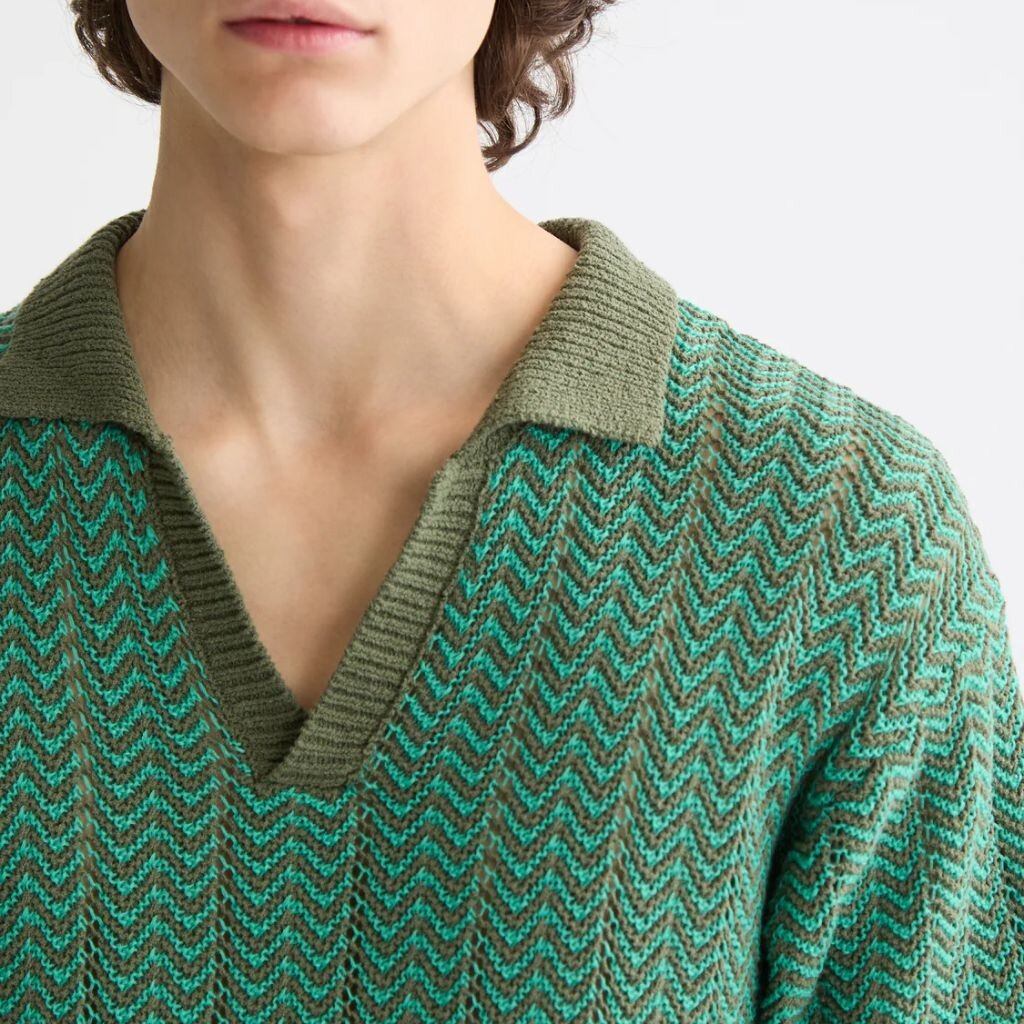 OPEN STRUCTURED KNITTED V-NECK