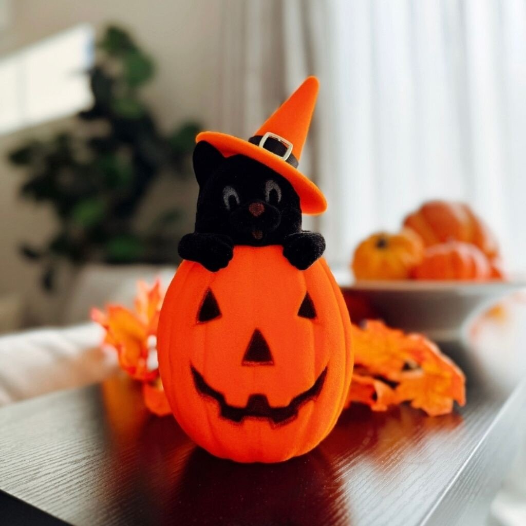 ダイカット  ハロウィン HLWN25 10in Flocked Cat in Pumpkin - Peepa's