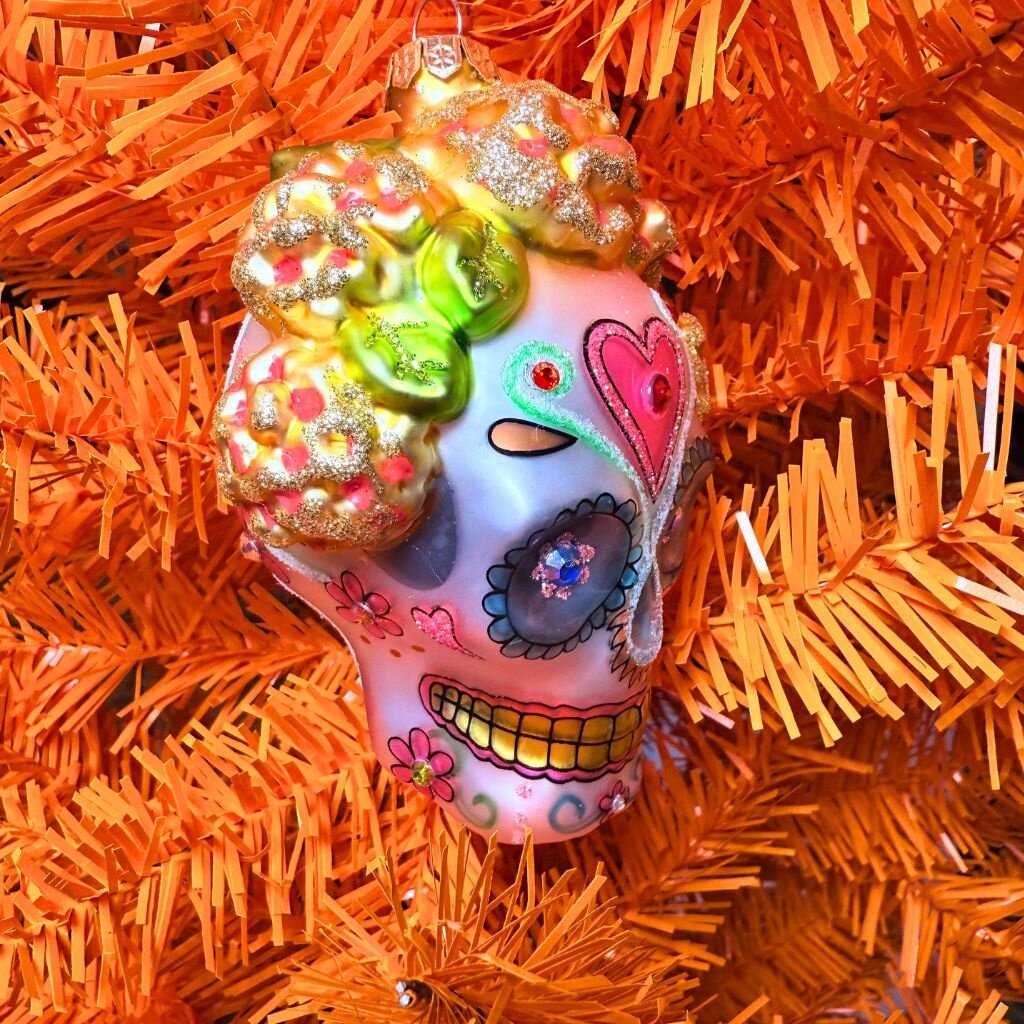 Cody Foster HLWN Dia De Los Muertos Skull With Marigolds Ornament